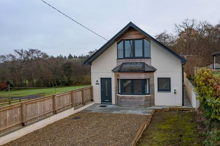 3 Bedroom Bungalow For Sale In Golden Grove, Carmarthen, Carmarthenshire, SA32