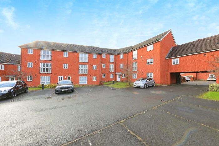 2 Bedroom Flat For Sale In Dunoon Drive, Monmore Grange, Wolverhampton, WV4