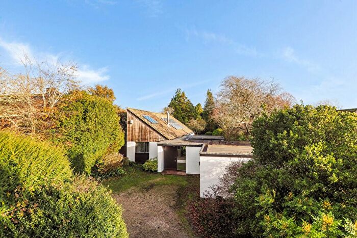 4 Bedroom Detached Bungalow For Sale In Sunderton Lane, Clanfield, PO8