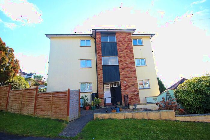 2 Bedroom Flat To Rent In Downs Cote Park, Westbury-on-Trym, Bristol, BS9
