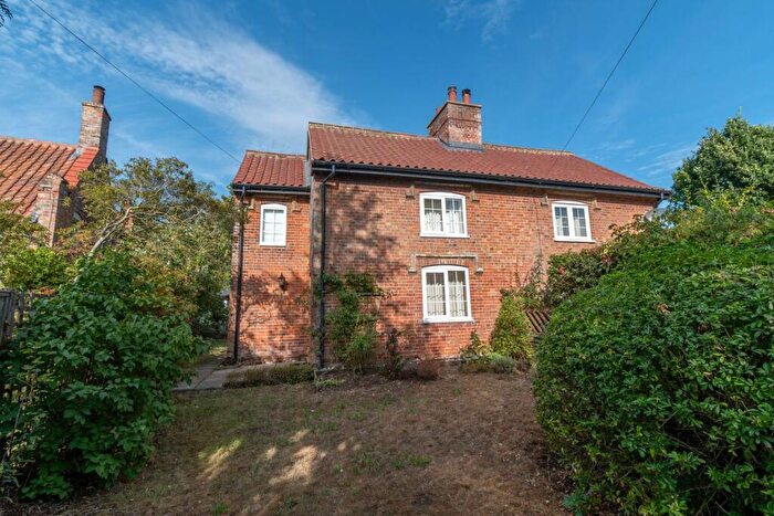 2 Bedroom Semi Detached House For Sale In Lynn Road, Great Bircham, PE31