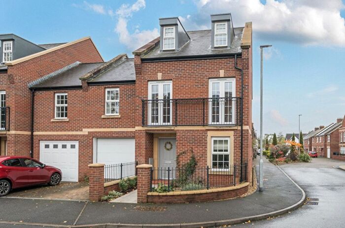 4 Bedroom End Terrace House For Sale In Brooklands, Exeter, EX2