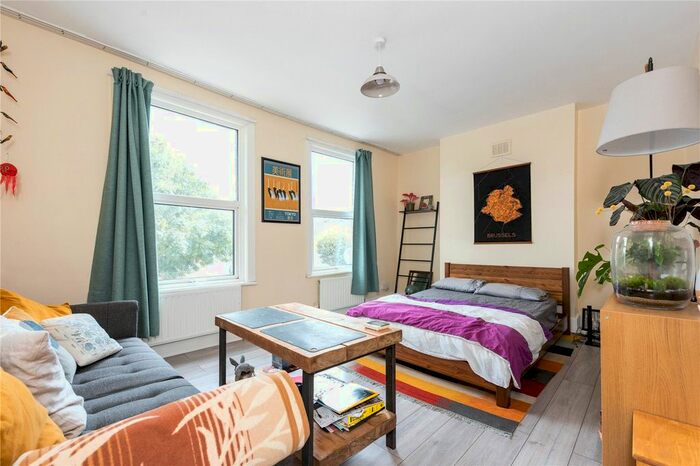 2 Bedroom Flat To Rent In Glyn Road, London, E5