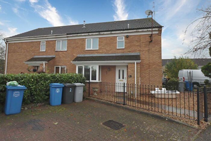 2 Bedroom Property To Rent In Brambleside Court, Kettering, NN16