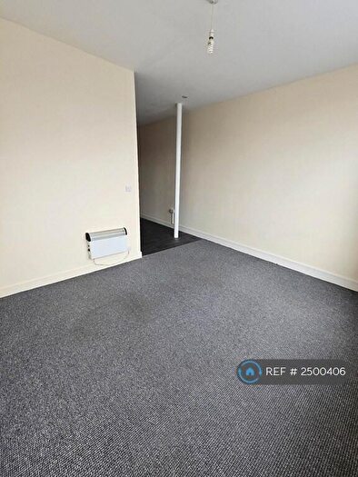 1 Bedroom Flat To Rent In Freeman Street, Grimsby, DN32