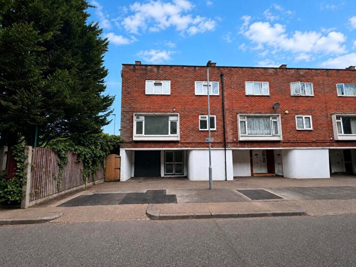 5 Bedroom House To Rent In The Hides, Harlow, Essex, CM20