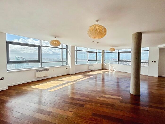 2 Bedroom Flat For Sale In Beetham Tower, Old Hall Street, City Centre, Liverpool, L3