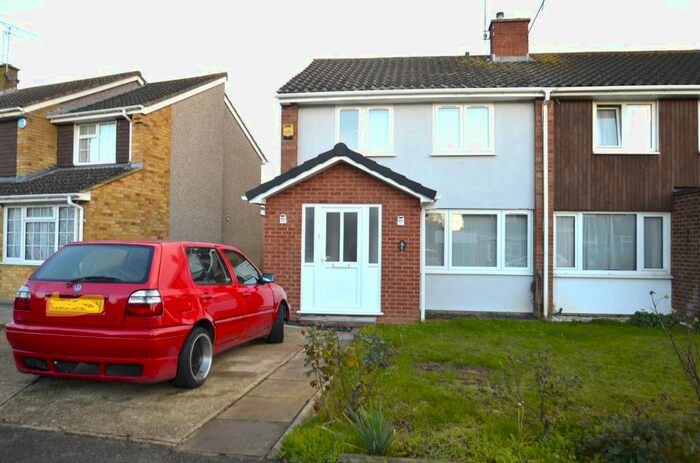 3 Bedroom Semi-Detached House To Rent In Windrush Avenue, Langley, Slough, SL3