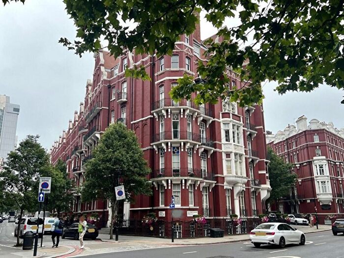 4 Bedroom Flat To Rent In Hyde Park Mansions, Marylebone, NW1