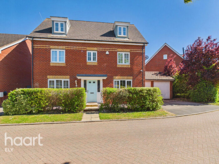 5 Bedroom Detached House For Sale In Lapwing Way, Soham, CB7