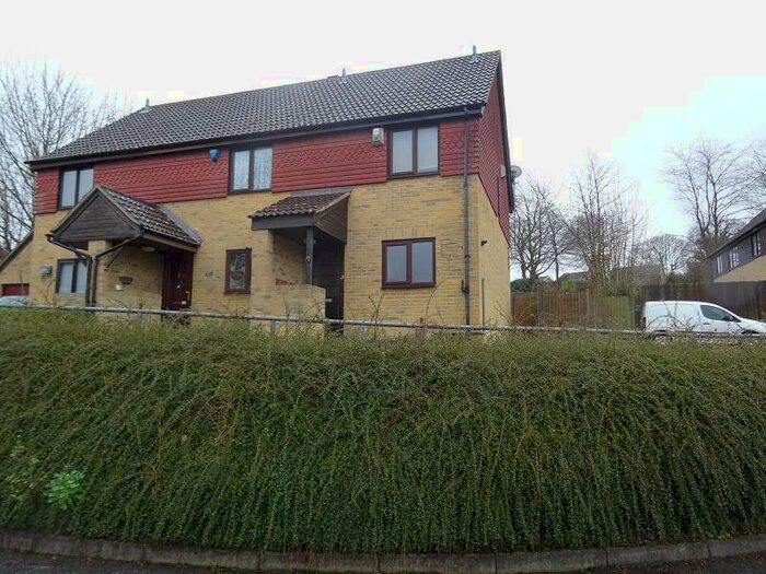 2 Bedroom End Of Terrace House To Rent In Alexandra Glen, Walderslade, Chatham, Kent. ME5