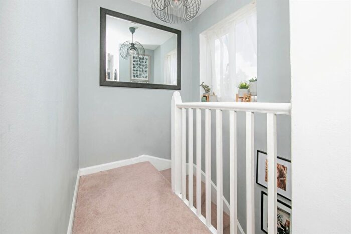 3 Bedroom Semi-Detached House For Sale In Whitton Church Lane, Ipswich, IP1