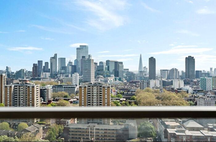 2 Bedroom Flat For Sale In Bollinder Place, London, EC1V - Photo 3
