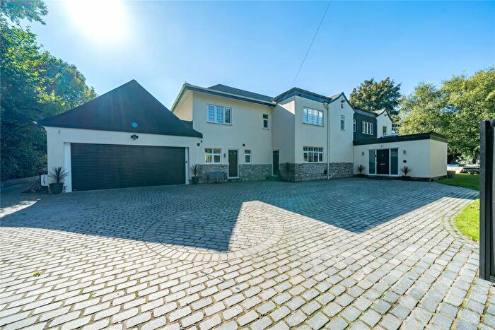 6 Bedroom Detached House For Sale In Hanns Hall Road, Neston, Cheshire, CH64