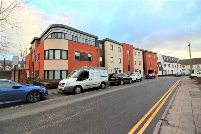 2 Bedroom Maisonette To Rent In Two Bed City Centre Apartment, CM1