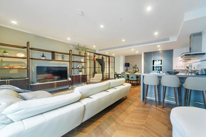 3 Bedroom Flat To Rent In Switch House East, Battersea Power Station, London, SW11