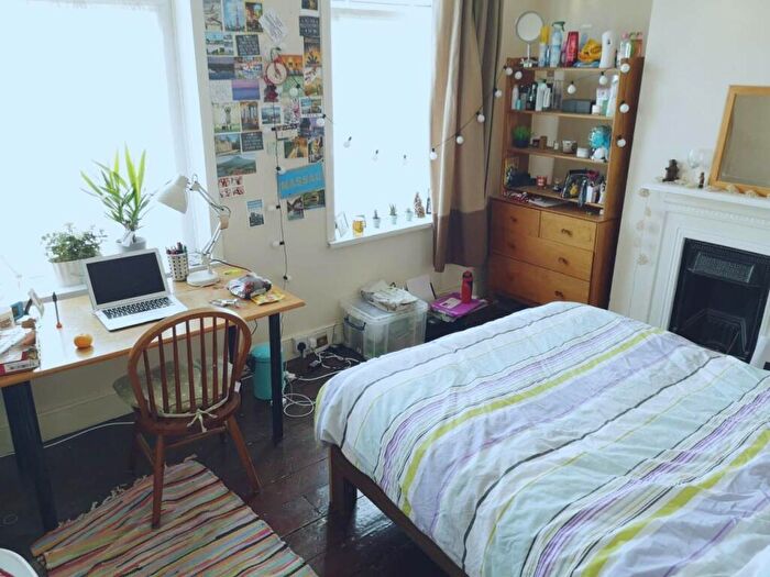 4 Bedroom House To Rent In Gelligaer Street, Cathays, Cardiff, CF24