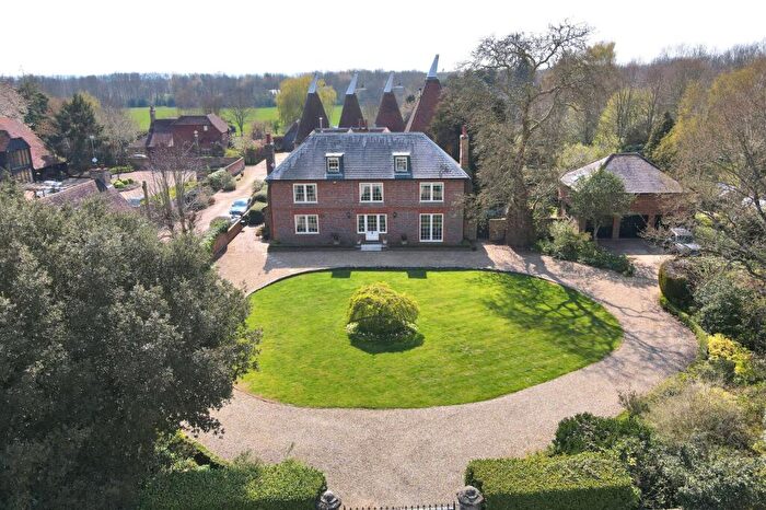 6 Bedroom Detached House For Sale In Symonds Lane, Laddingford, Maidstone, Kent, ME18