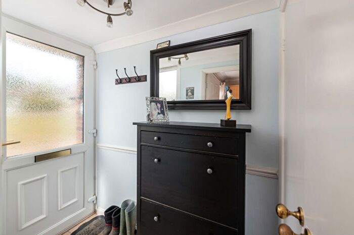 3 Bedroom Terraced House For Sale In Nutfield Road, Merstham, RH1