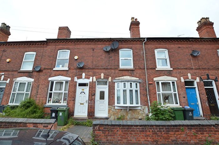 3 Bedroom Terraced House To Rent In Scarborough Road, Walsall, WS2