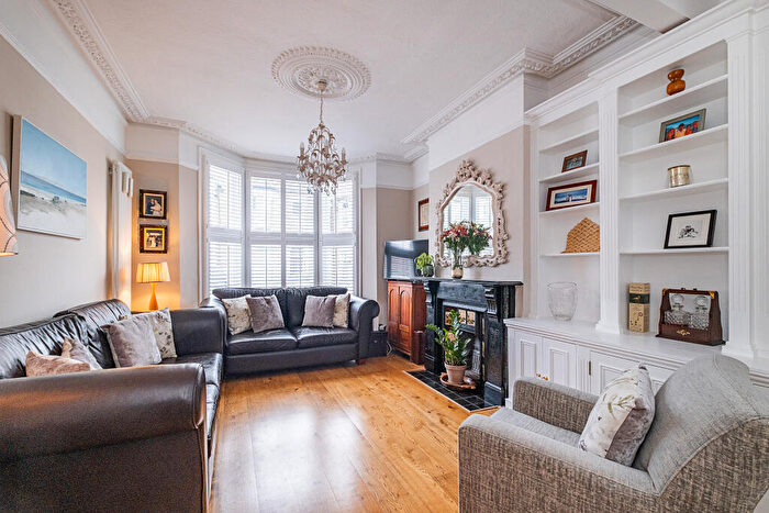 5 Bedroom House For Sale In Marmion Road, London, SW11