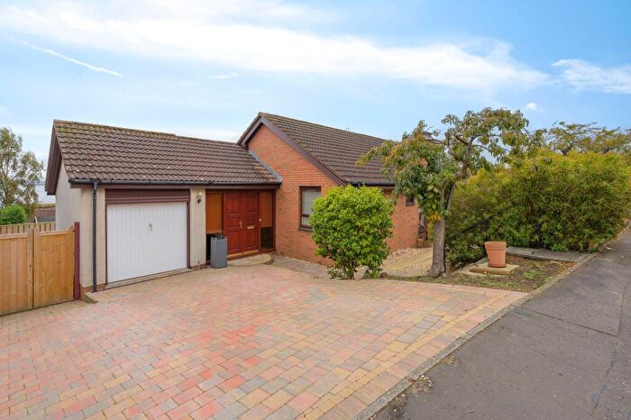 3 Bedroom Detached Bungalow For Sale In The Inches, Dalgety Bay, KY11