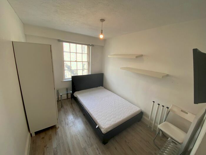 3 Bedroom Flat To Rent In Sillwood Street, Brighton, BN1