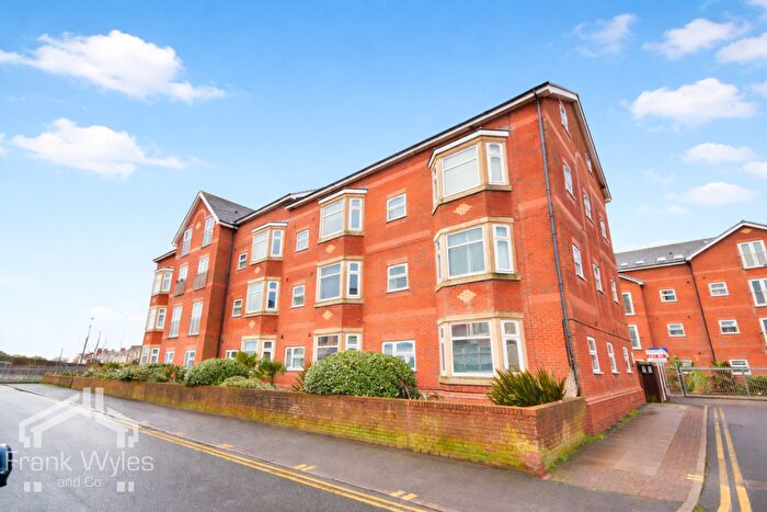 2 Bedroom Flat For Sale In Flat, Salthouses, Osborne Road, Blackpool, Lancashire, FY4