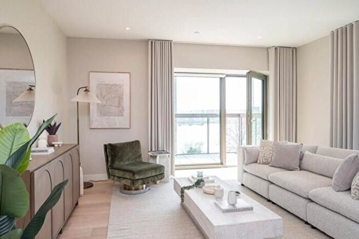 3 Bedroom Flat For Sale In Riverscape, Royal Docks, E16