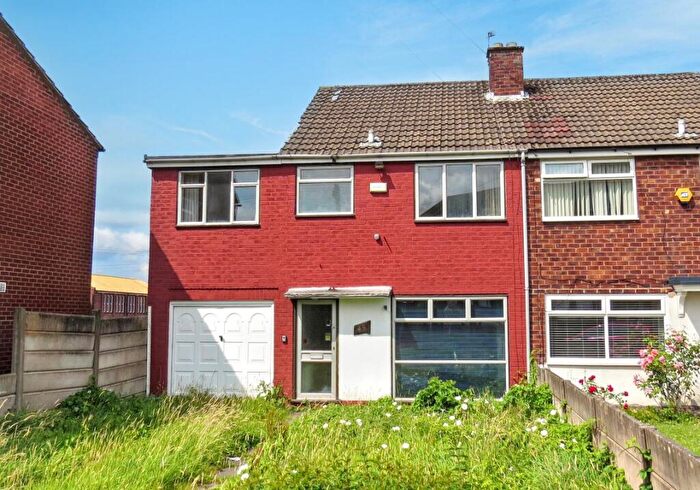 4 Bedroom Semi-Detached House For Sale In Taylor Lane, Denton, Manchester, Lancashire, M34