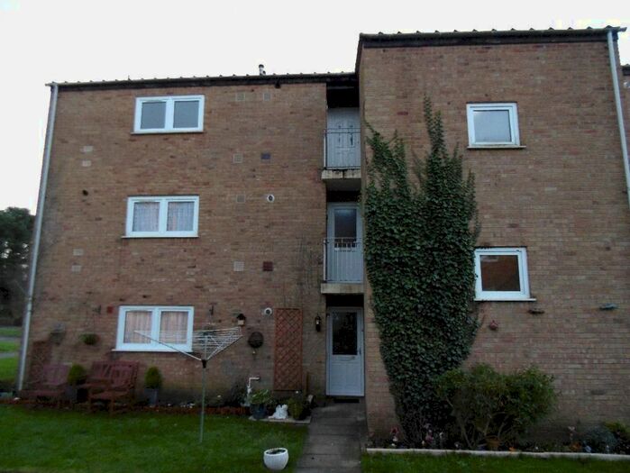2 Bedroom Flat To Rent In Eden Close, Abington, Northampton, NN3