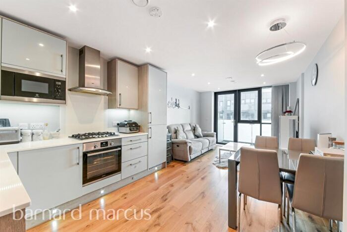 2 Bedroom Apartment To Rent In Cavalier Close, Wallington, SM6