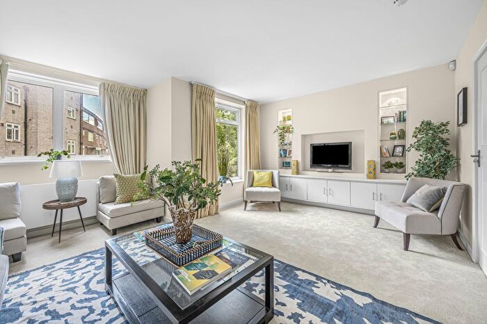 6 Bedroom Terraced House For Sale In Southwick Street, Hyde Park, W2