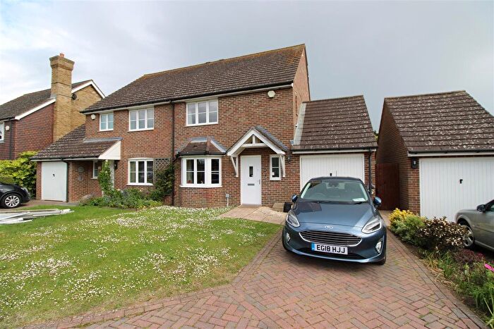 3 Bedroom Property To Rent In Spicers Field, Herne Bay, CT6