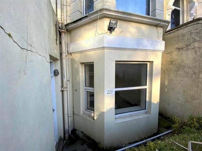 1 Bedroom Flat To Rent In Kenilworth Road, St Leonards On Sea, TN38