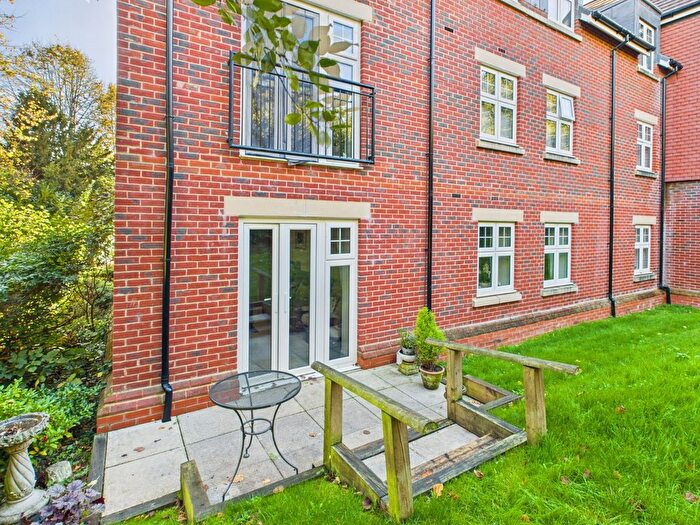 2 Bedroom Flat For Sale In Marple Lane, Chalfont St. Peter, Buckinghamshire, SL9