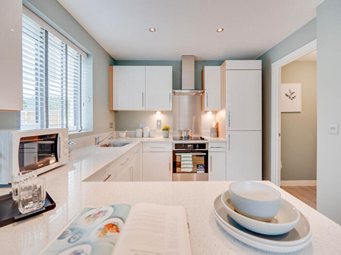 3 Bedroom Detached House For Sale In Park Road, Calverton, Nottingham, NG14