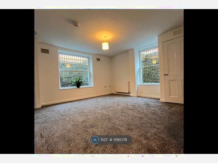 1 Bedroom Flat To Rent In Guildhall Street, Folkestone, CT20