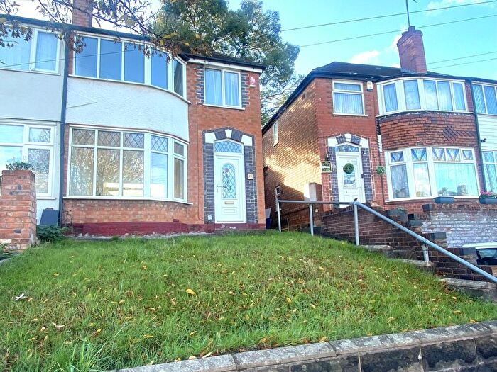 3 Bedroom Semi-Detached House To Rent In Turnberry Road, Birmingham, B42