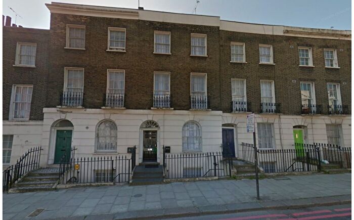 3 Bedroom Flat To Rent In Acton Street, London, WC1X