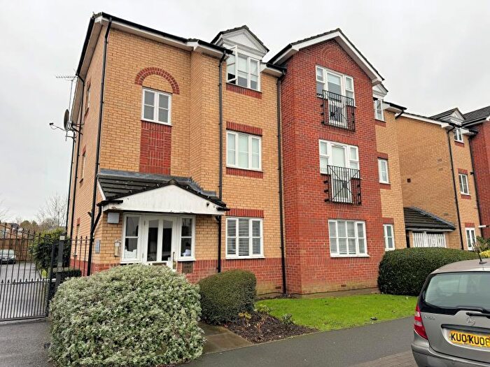 2 Bedroom Flat To Rent In Hutton Grove, North Finchley, N12