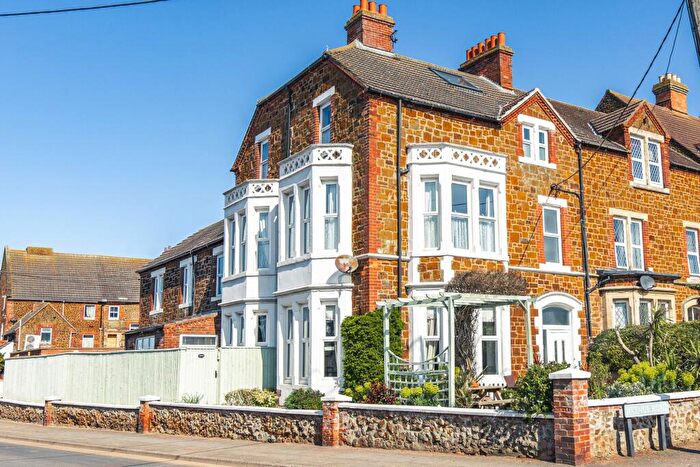 6 Bedroom Semi-Detached House For Sale In Six Bedroom Period Home In Hunstanton, PE36