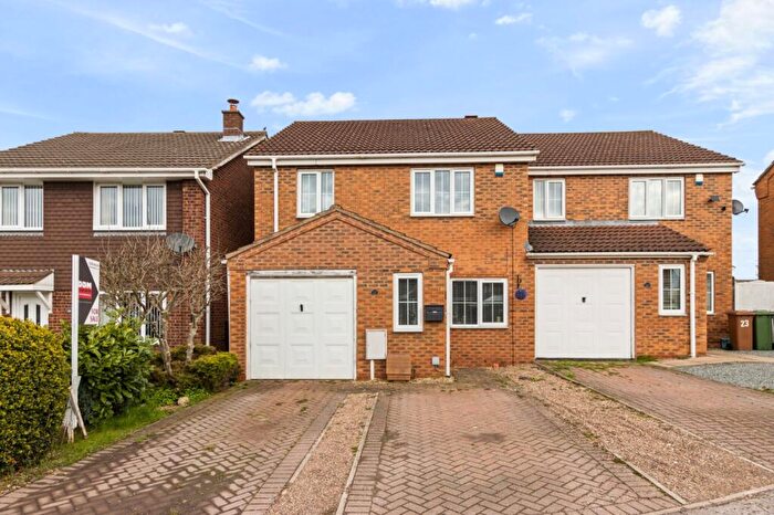 3 Bedroom Semi-Detached House For Sale In Prince Philip Drive, Barton Upon Humber, North Lincs, DN18