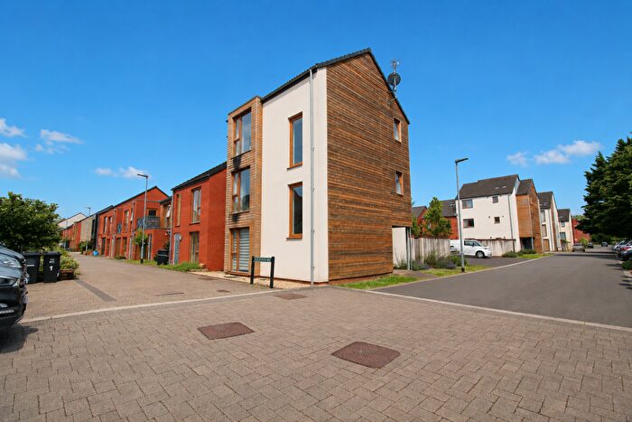 1 Bedroom Apartment For Sale In Moccasin Way, Street, BA16