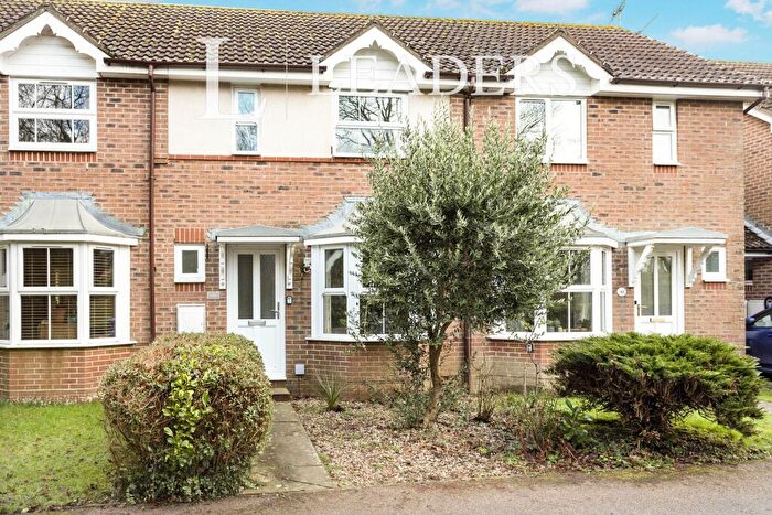 2 Bedroom Terraced House To Rent In Earles Meadow, Horsham, RH12