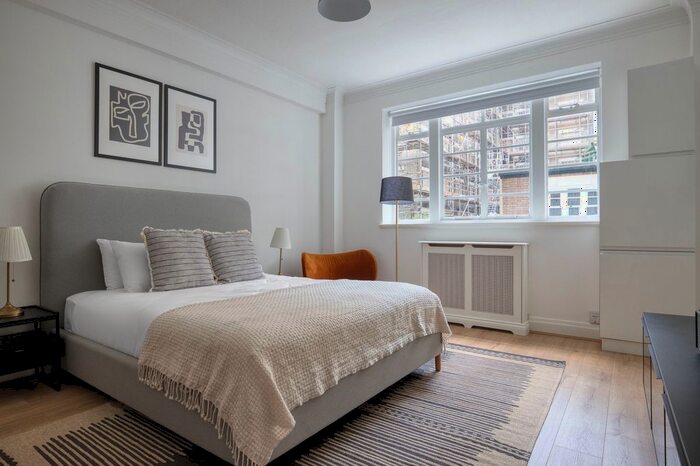 Studio To Rent In Bloomsbury, WC1H