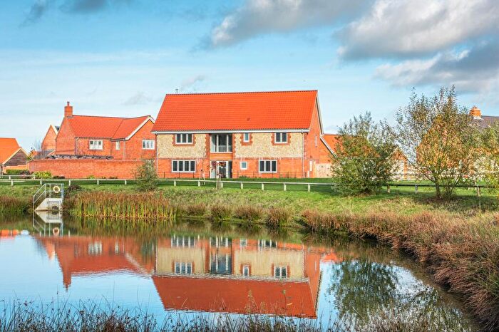 4 Bedroom Detached House For Sale In Detached Home With Pond Views In Docking, PE31