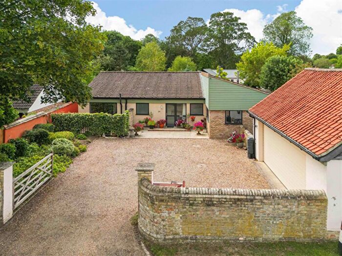 4 Bedroom Bungalow For Sale In Middle Street, Thriplow, Royston, SG8
