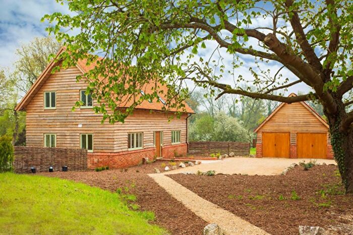 3 Bedroom Detached House To Rent In Denham Lane, Chalfont St Peter, SL9