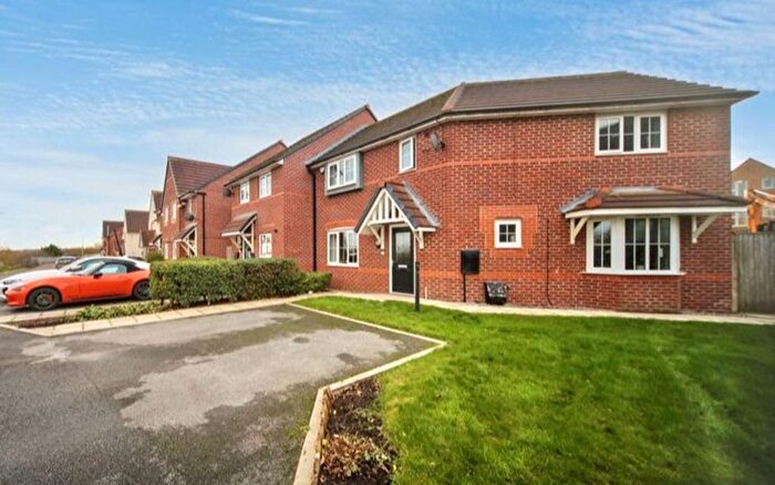 3 Bedroom Semi-Detached House For Sale In Crossley Avenue, Wigan, WN3